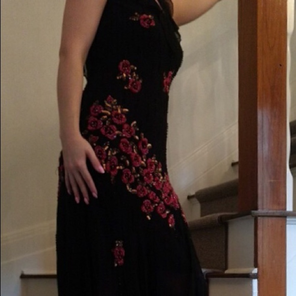 Black Floral Sleeveless Dress with Red Rose Embroidery - Picture 2 of 8
